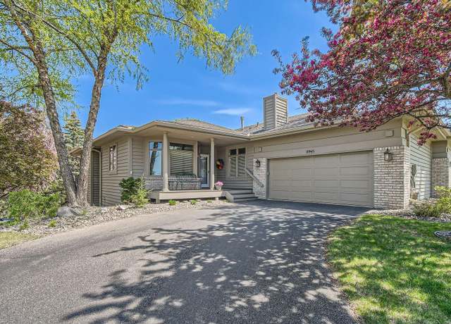 Property at 8945 Hilloway Rd, Eden Prairie, MN 55347, 2 beds, 3 baths