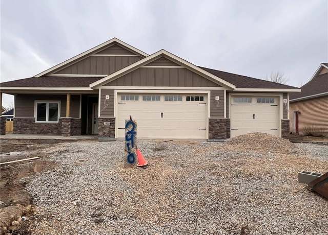 Property at 2081 Paradise Rd, Albert Lea, MN 56007, 3 beds, 2 baths