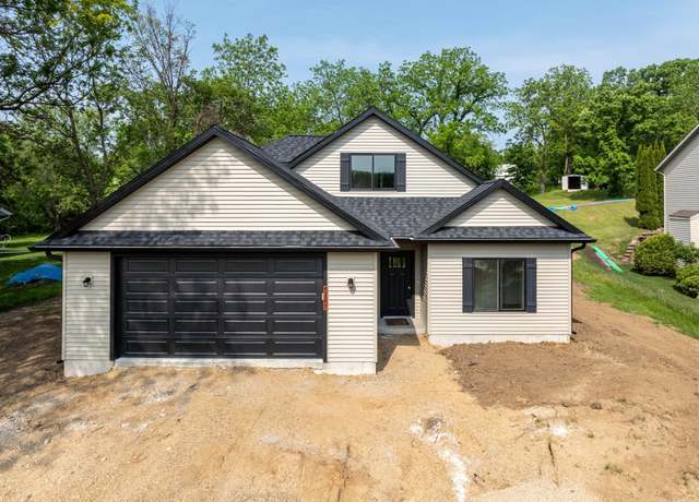 Property at 2529 Elmcroft Dr SW, Rochester, MN 55902, 4 beds, 3 baths