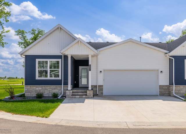 Property at 5891 41st St S, Fargo, ND 58104, 4 beds, 3 baths