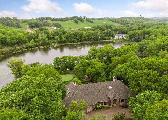 Property at 8920 Southwood Dr, Bloomington, MN 55437, 4 beds, 5 baths