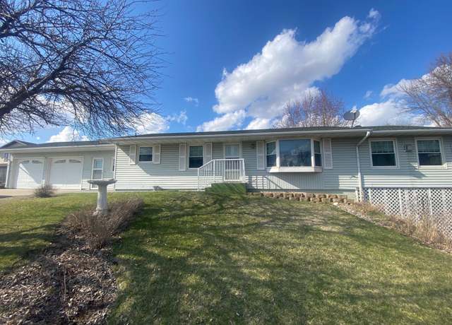 Property at 1208 Highway 34 E, Detroit Lakes, MN 56501, 3 beds, 3 baths