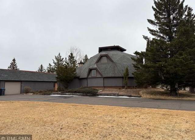 Property at 2626 Wyoming Ave, Superior, WI 54880, 3 beds, 2 baths
