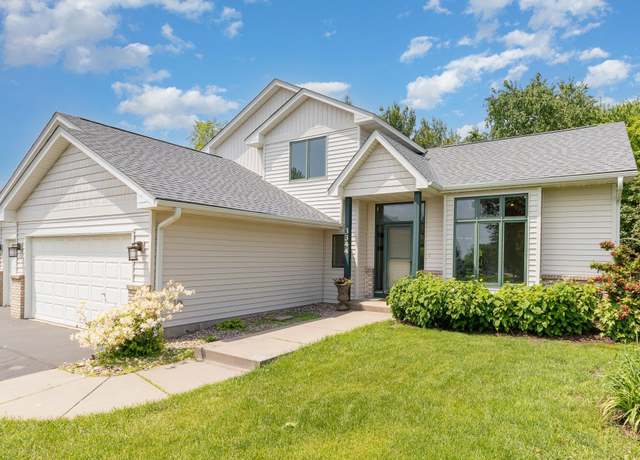 Property at 3344 White Oaks Ln, Woodbury, MN 55125, 4 beds, 2 baths