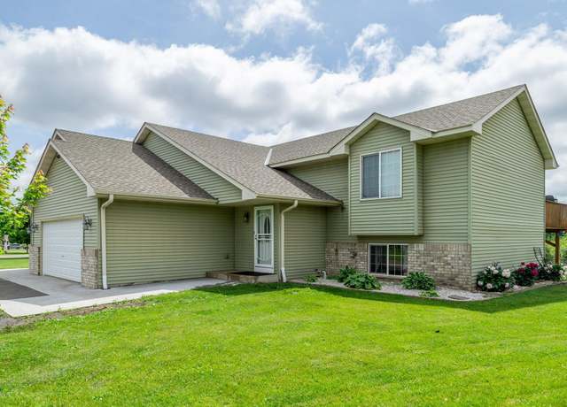 Property at 650 W 12th St, Rush City, MN 55069, 4 beds, 2 baths