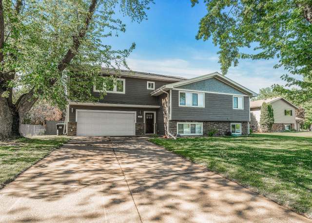 Property at 2411 78th Ct N, Brooklyn Park, MN 55444, 5 beds, 3 baths
