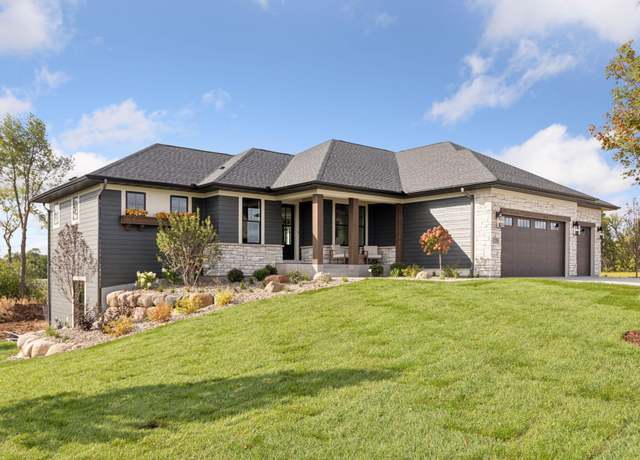 Property at 1184 N Shore Dr, New Richmond, WI 54017, 4 beds, 3 baths
