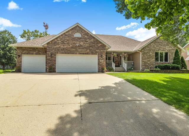 Property at 1904 Red Fox Rd, Saint Cloud, MN 56301, 5 beds, 4 baths