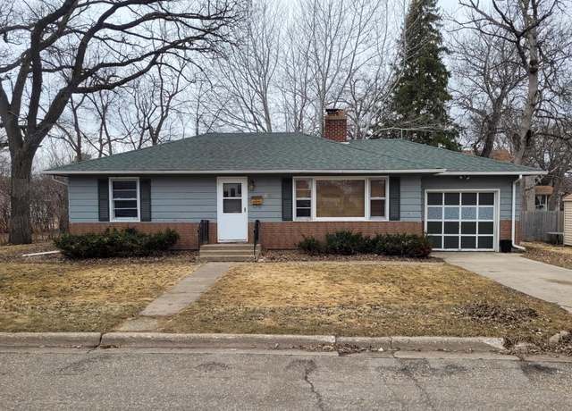 Property at 610 Maple St, Alexandria, MN 56308, 2 beds, 1 bath