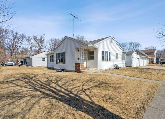 Property at 1509 14th St E, Glencoe, MN 55336, 3 beds, 2 baths