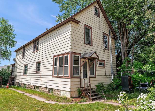 Property at 715 9th St N, Virginia, MN 55792, 4 beds, 2 baths