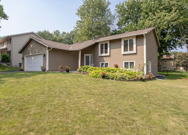 Property at 17325 Halifax Path, Lakeville, MN 55044, 4 beds, 3 baths