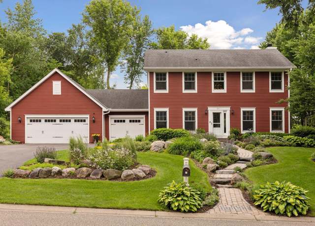 Property at 6011 Kalen Dr, Woodbury, MN 55129, 4 beds, 4 baths