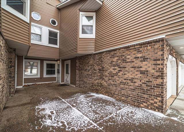 Property at 1872 Southpointe Ter Unit W1872, Eagan, MN 55122, 2 beds, 3 baths