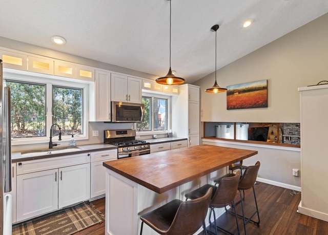 Property at 2915 Alvarado Ln N, Plymouth, MN 55447, 5 beds, 3 baths