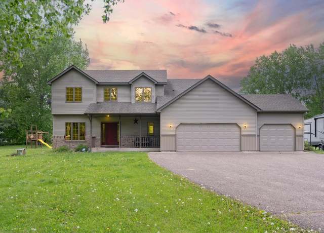 Property at 1746 112th St, New Richmond, WI 54017, 4 beds, 3 baths