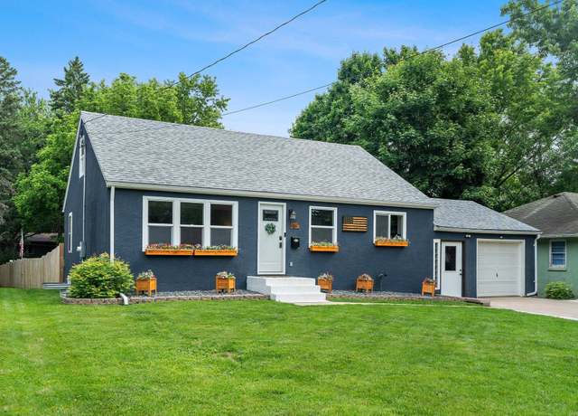 Property at 410 Greenvale Ave W, Northfield, MN 55057, 5 beds, 2 baths