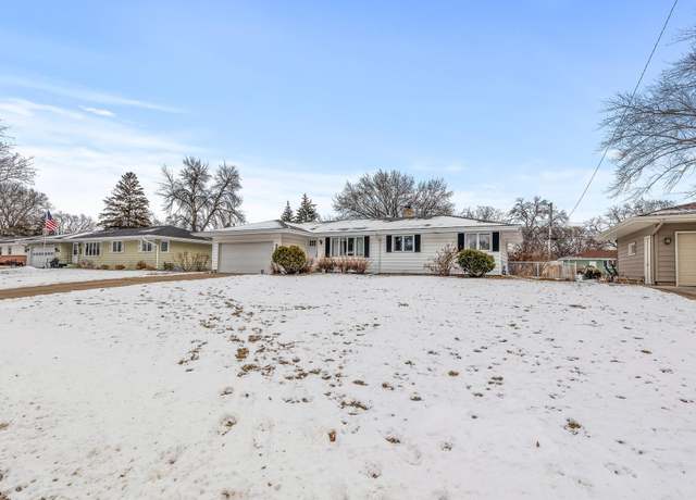 Property at 2818 Virginia Ave, Roseville, MN 55113, 4 beds, 2 baths