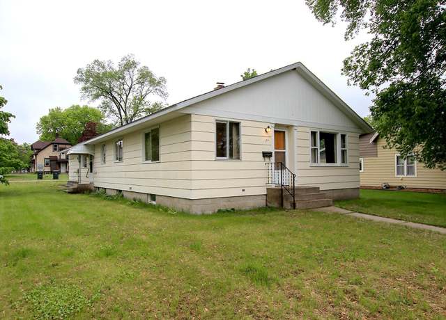 Property at 136 Monroe St SE, Hutchinson, MN 55350, 2 beds, 2 baths