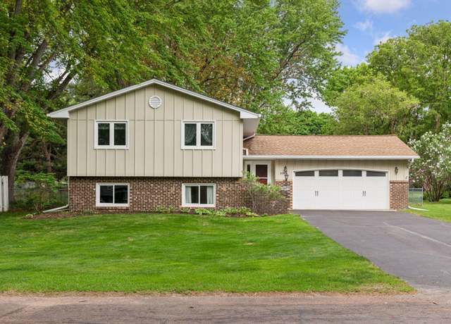 Property at 5431 Township Dr, White Bear Twp, MN 55110, 3 beds, 2 baths