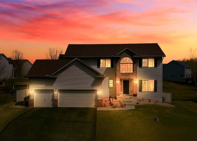 Property at 20766 Gemini Trl, Lakeville, MN 55044, 5 beds, 4 baths