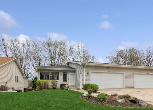 Property at 1204 Lia Dr, Northfield, MN 55057, 3 beds, 2 baths