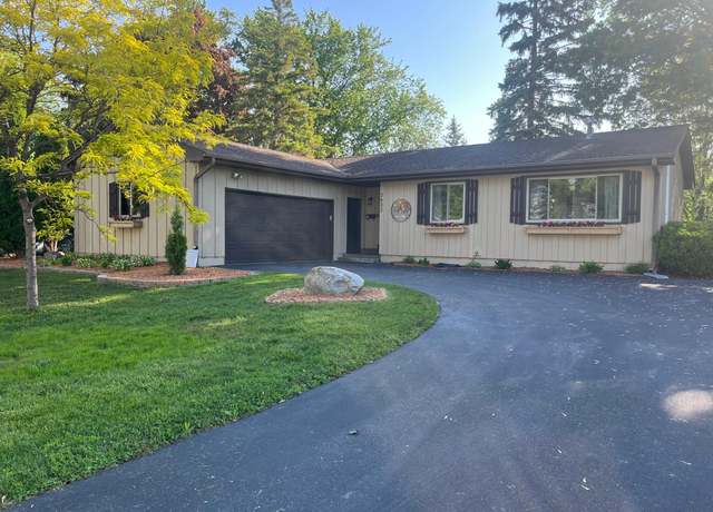 Property at 3632 Jordan Ave N, New Hope, MN 55427, 4 beds, 2 baths