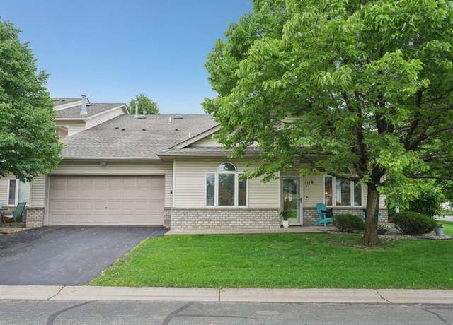 Property at 1118 Crystal Pl W, Chaska, MN 55318, 2 beds, 2 baths