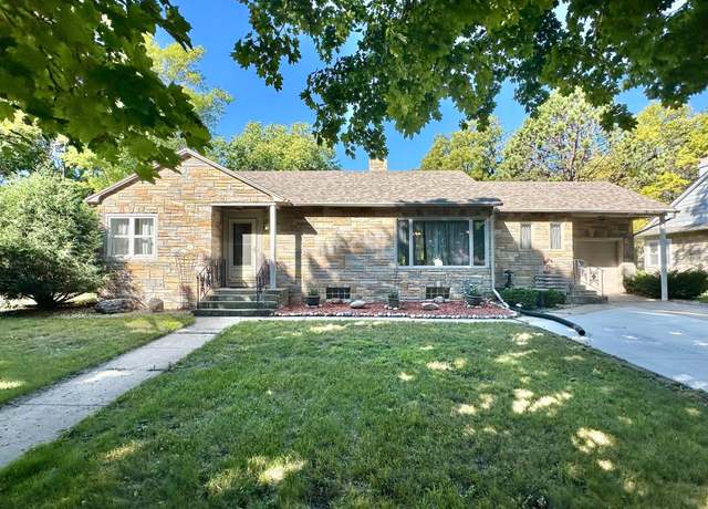 Property at 409 N Prairie St, Sherburn, MN 56171, 3 beds, 2 baths