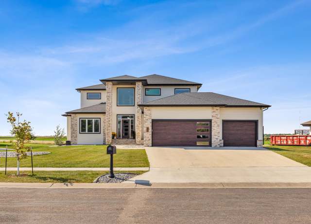 Property at 497 Tessa Dr, Moorhead, MN 56560, 6 beds, 4 baths