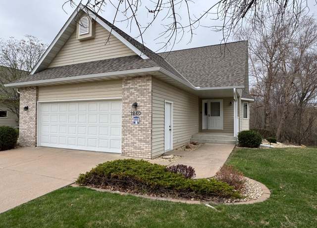 Property at 1940 Cherry St, Red Wing, MN 55066, 3 beds, 3 baths