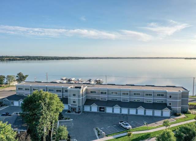 Property at 279 Minnesota Ave W #202, Glenwood, MN 56334, 2 beds, 2 baths
