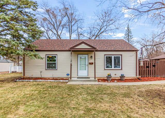 Property at 10013 Stevens Ave S, Bloomington, MN 55420, 2 beds, 1 bath