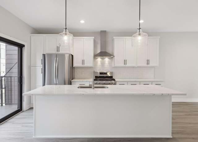 Property at 6329 16th Ave S, Richfield, MN 55423, 3 beds, 3 baths