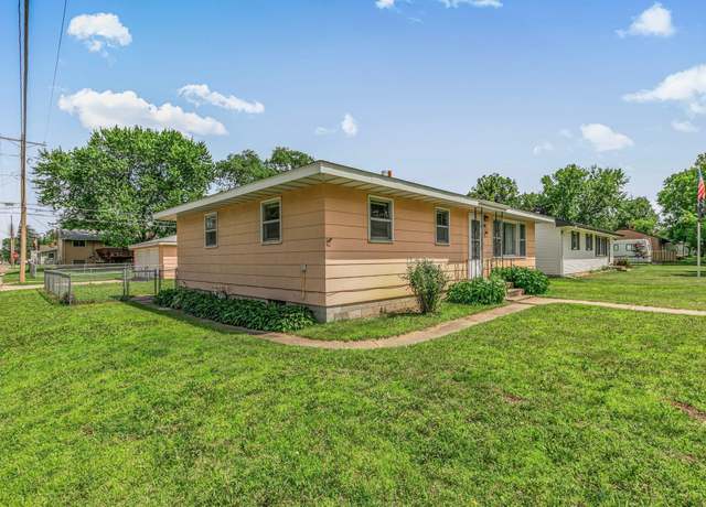 Property at 1052 36th Ave N, Saint Cloud, MN 56303, 3 beds, 2 baths