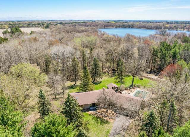 Property at 10911 Mayfield Ct N, Stillwater Twp, MN 55082, 5 beds, 3 baths