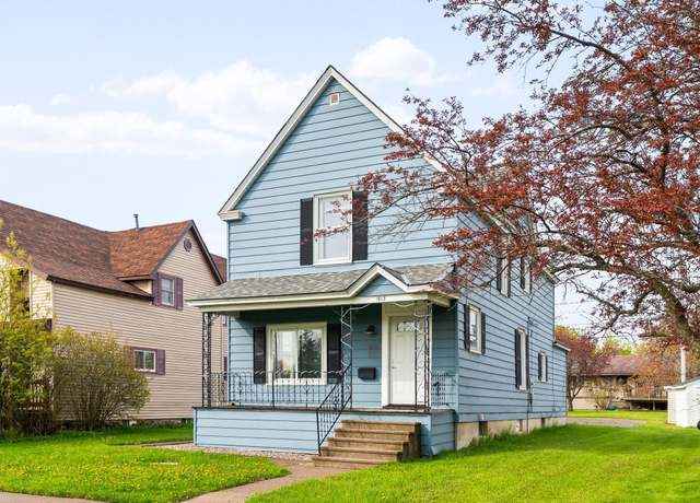 Property at 1612 E 7th St, Superior, WI 54880, 3 beds, 1 bath