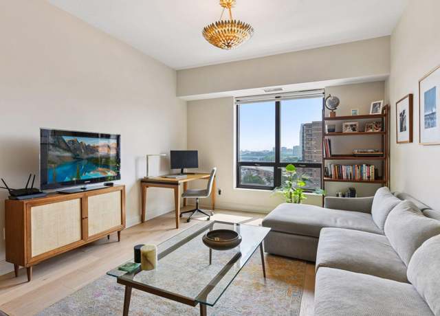 Property at 100 3rd Ave S #1001, Minneapolis, MN 55401, 1 bed, 1 bath