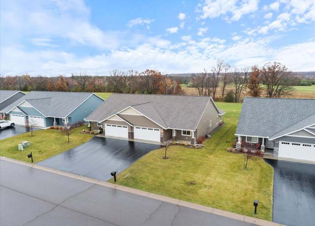Property at 624 Kreekview Dr, Osceola, WI 54020, 2 beds, 2 baths