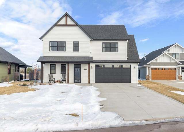 Property at 1215 Harbor Pl, East Gull Lake, MN 56401, 3 beds, 3 baths