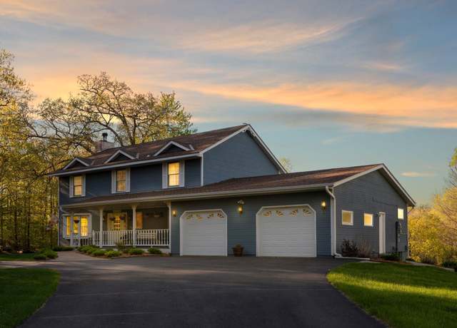 Property at 3112 53rd St NE, Buffalo, MN 55313, 4 beds, 5 baths