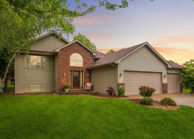 Property at 3350 Hartford Rd, Woodbury, MN 55125, 4 beds, 2 baths