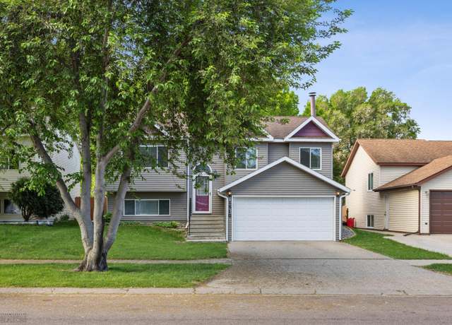 Property at 1510 35th Ave S, Fargo, ND 58104, 3 beds, 2 baths