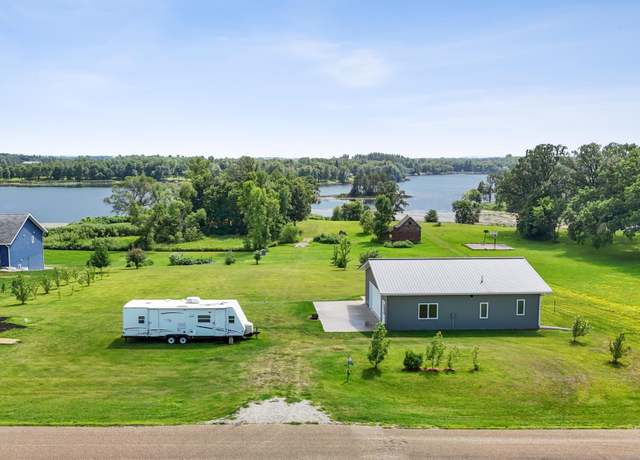 Property at 19617 Johnson Dr, Audubon, MN 56511, 1 bath