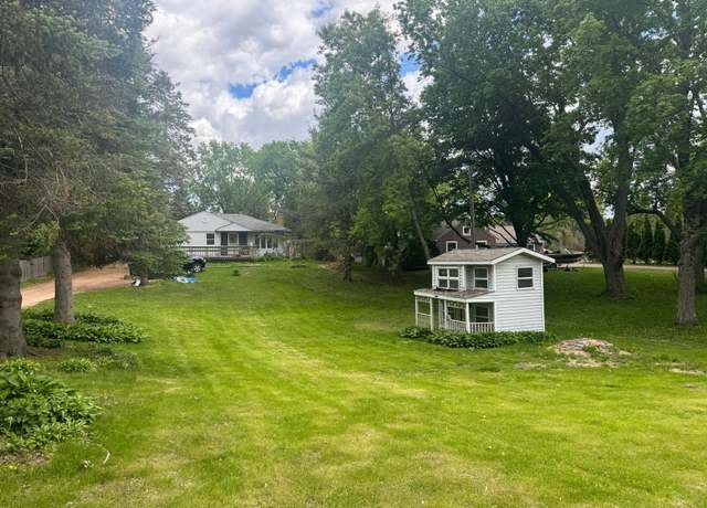 Property at 12924 Inverness Rd, Minnetonka, MN 55305, 3 beds, 2 baths