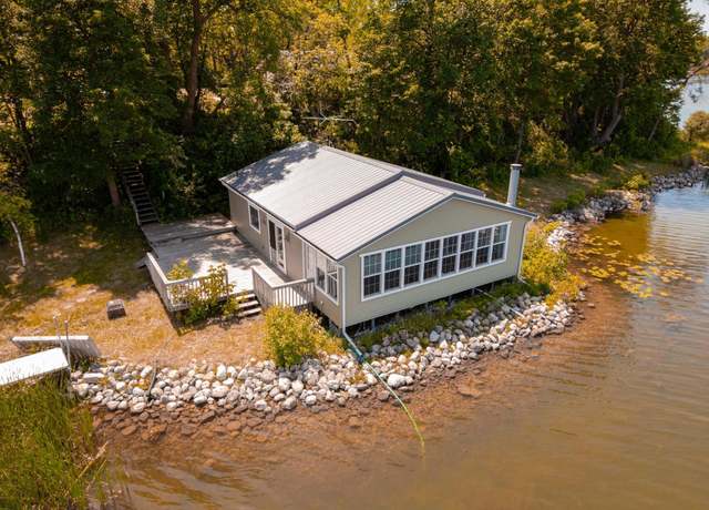Property at 10020 S Rachel Rd SW, Farwell, MN 56327, 3 beds, 3 baths