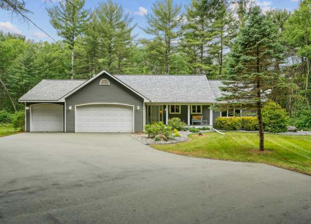 Property at 1946 62nd St, Somerset, WI 54025, 4 beds, 3 baths