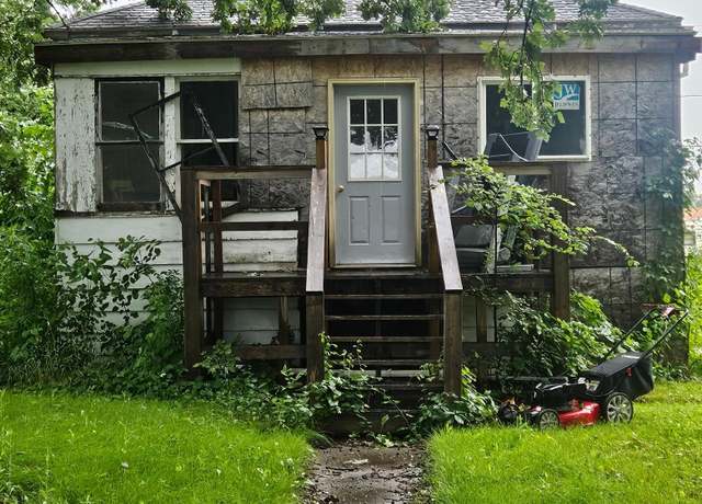 Property at 24 1st Ave SE, Lidgerwood, ND 58053, 2 beds, 1 bath