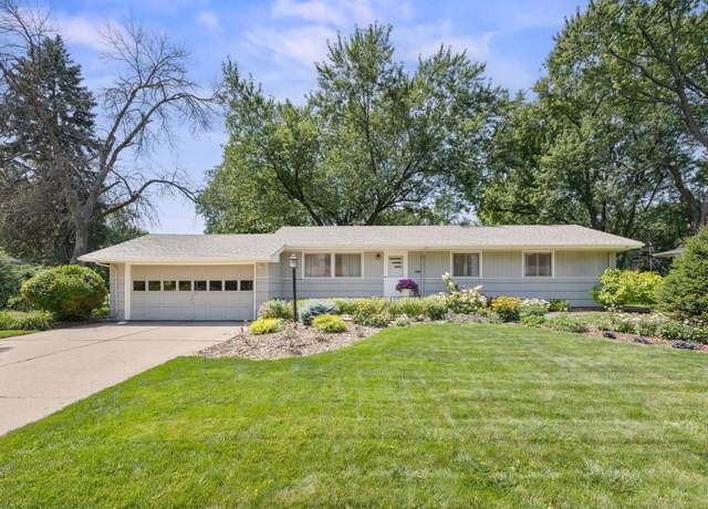 Property at 5524 Eliason Dr, Bloomington, MN 55437, 3 beds, 2 baths