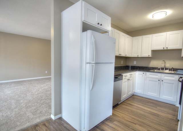 Property at 11335 12th Ave N #8, Plymouth, MN 55441, 1 bed, 1 bath